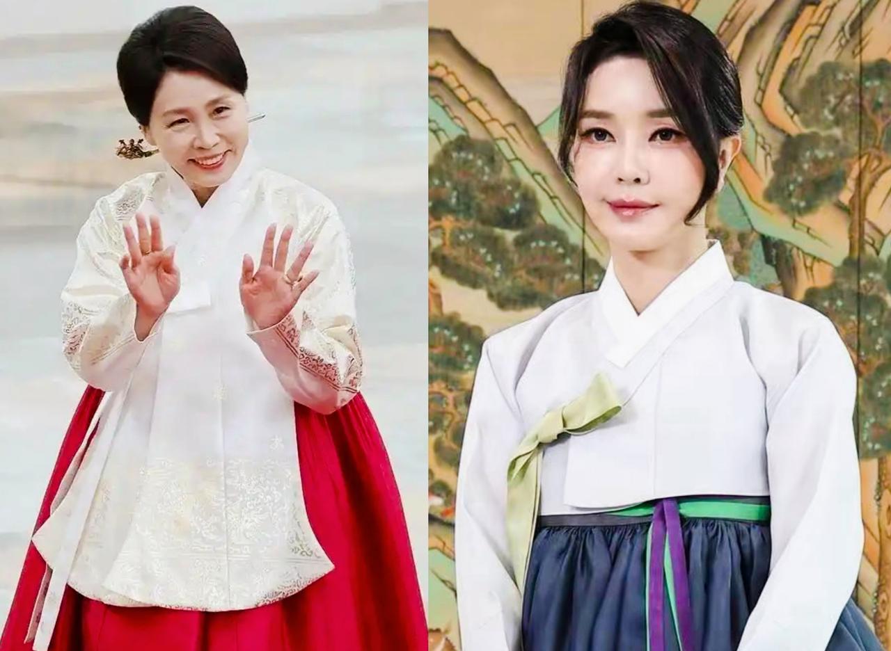 李在明妻子金惠景和尹锡悦妻子金建希两人身着传统服饰，谁更有气质啊？
金惠景和金建