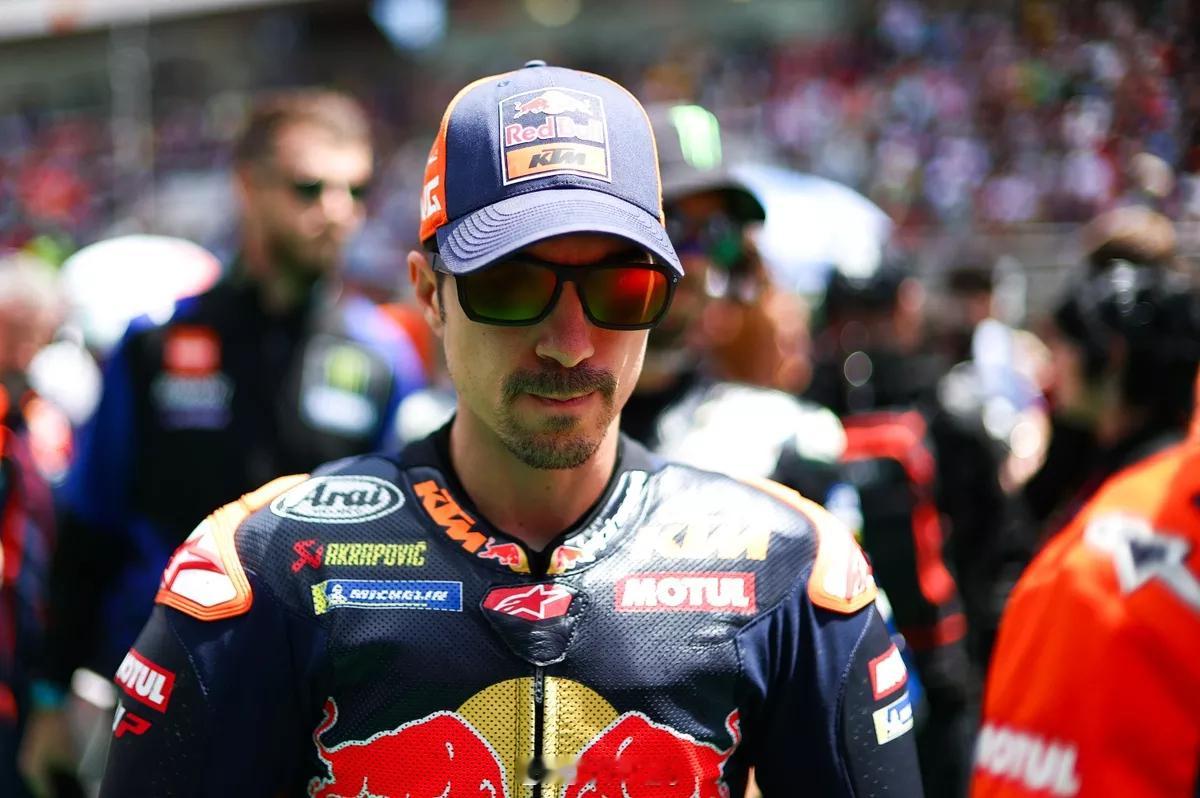 Maverick Viñales透露了他下赛季继续留在Red Bull KTM 