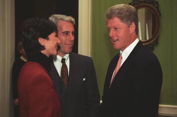 当地时间2月27日，美国前总统克林顿就爱泼斯坦案接受众议院监督委员会质询。他称自