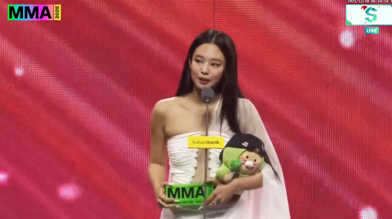 mma直播 JENNIE大赏 大奖 - 年度Record奖：JENNIE 