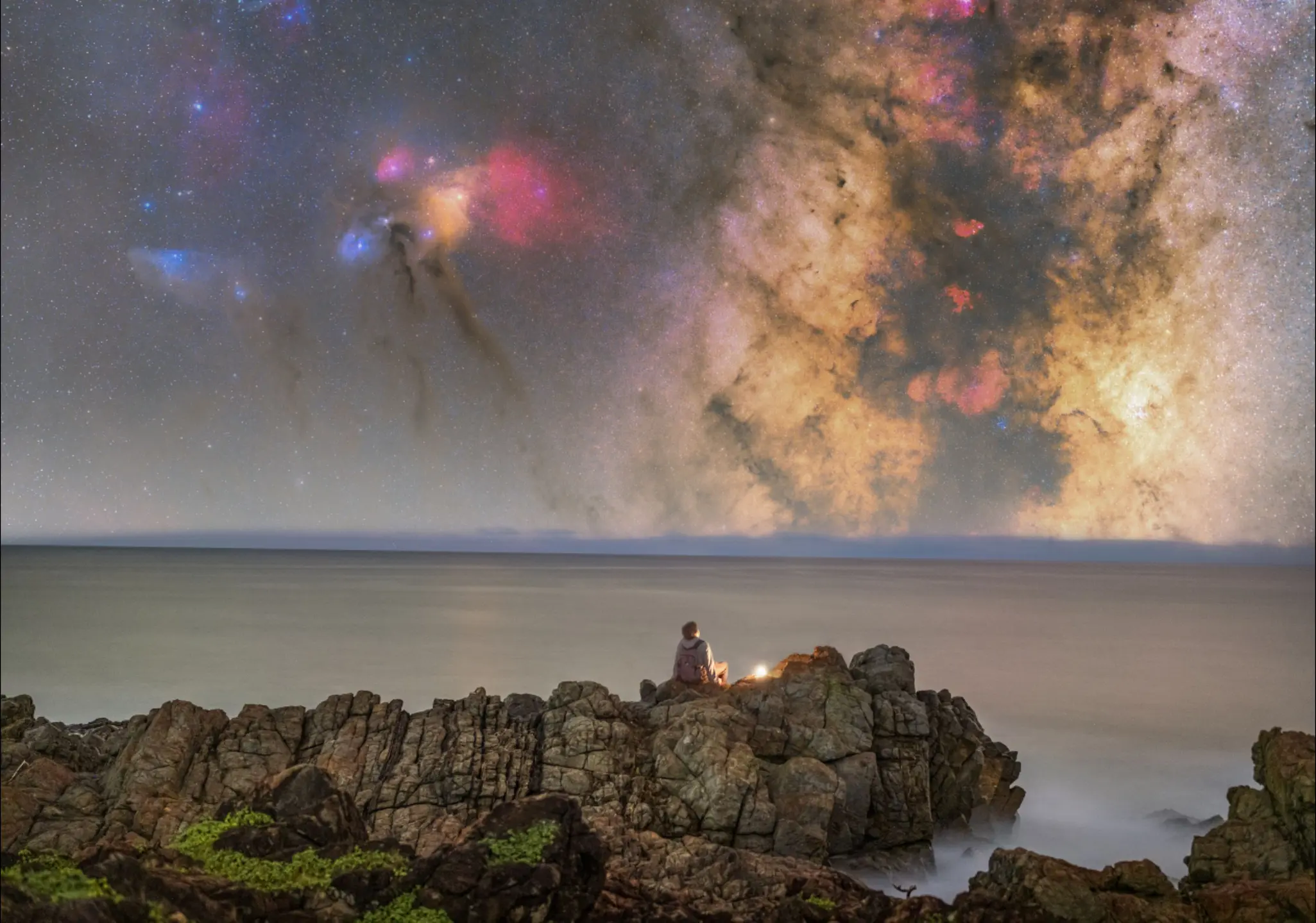 “当第一个智人抬头，人类对星空的渴望无可抑制”