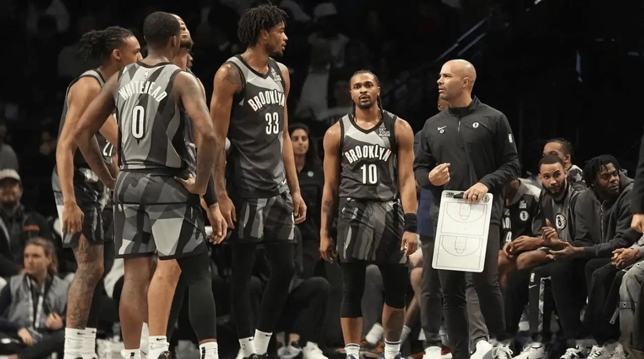据ESPN记者蒂姆-邦坦普斯在《The Hoop Collective》节目中透