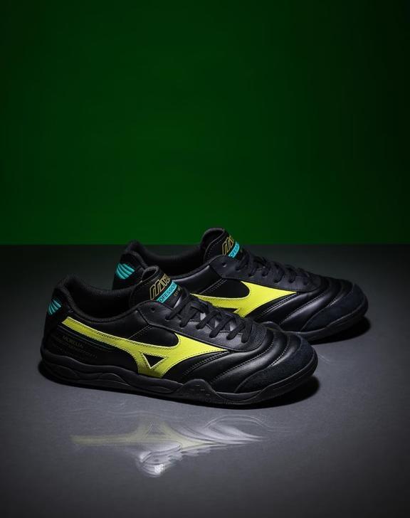 Morelia LS “Brihgt Black”
原来提前一点时间推出的这双M