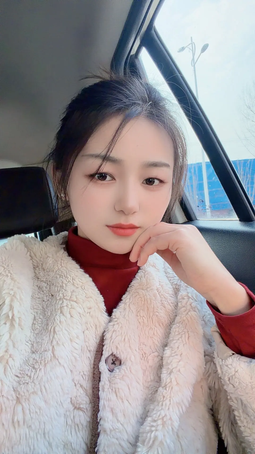 你先别着急，沉住气，每个人都有自己的步伐，有时候慢一点，并不代表你没出...