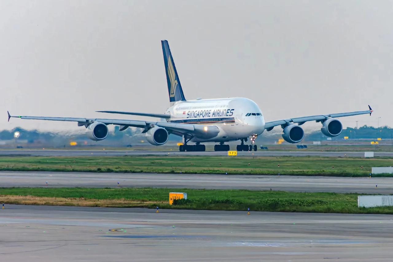 震惊！多家国际航空飞机停飞中国，危机蔓延

本周，北欧航空和波兰航空相继宣布停航