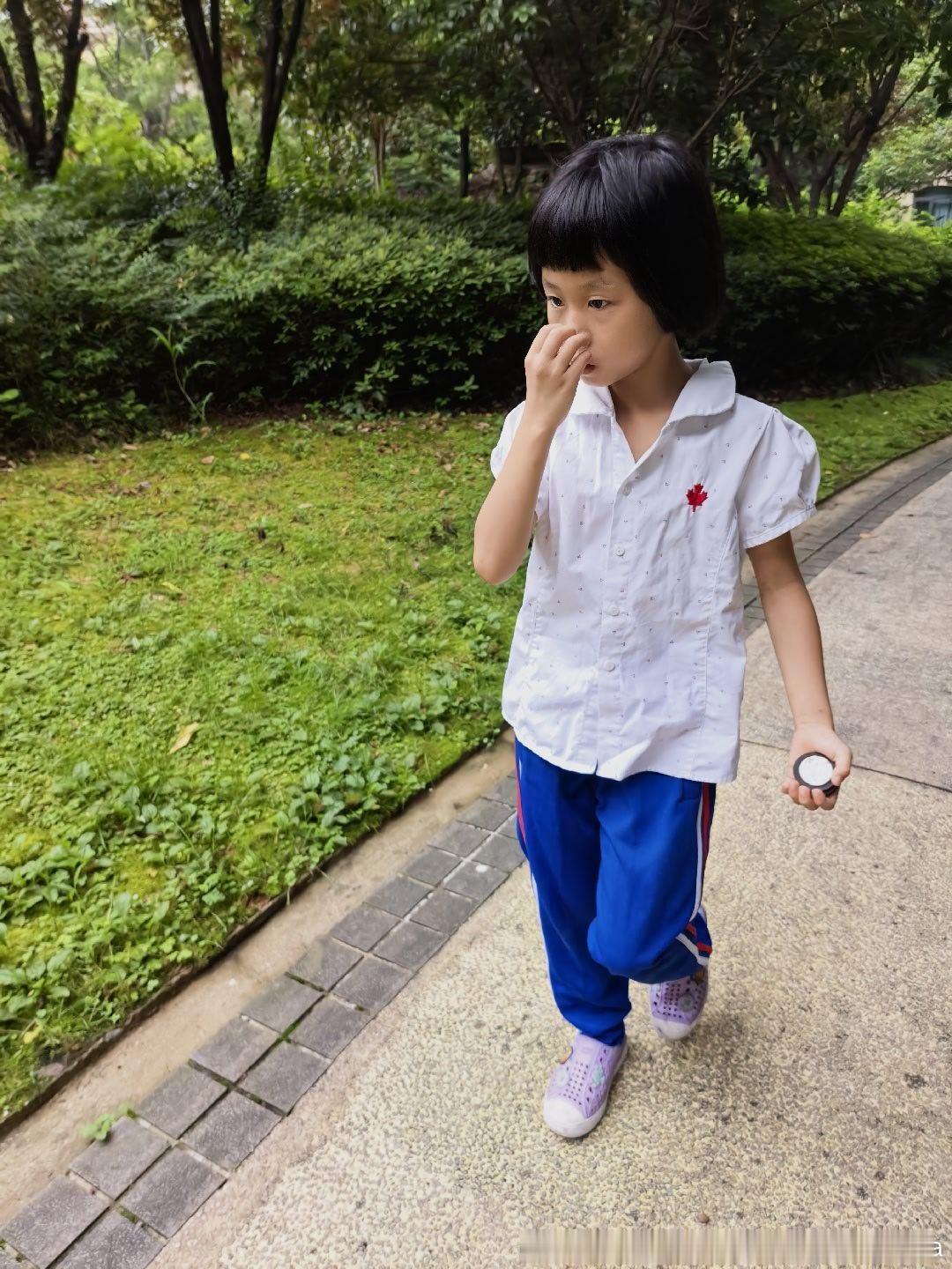 今天8：10老师要讲卷子 啊啊啊啊啊啊啊啊啊 有点晚了啊！妮娜一家饭团团日常