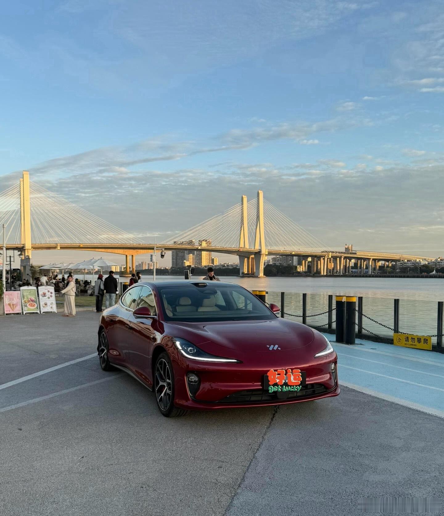 作为智己L6的车主，看到智己五周年实现单月盈利 这个话题，我其实并不意外，但依然