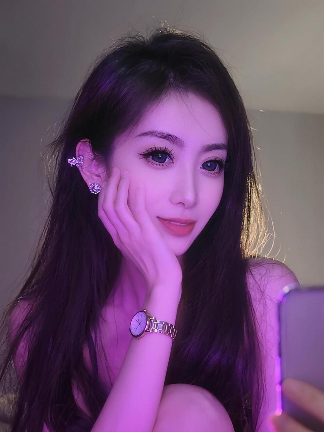 首先你要快乐，其次都是其次