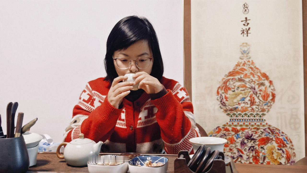 有些关系，不聊不聊，就慢慢淡了。有些人，不见不见，慢慢就散了。

人与人的关系，