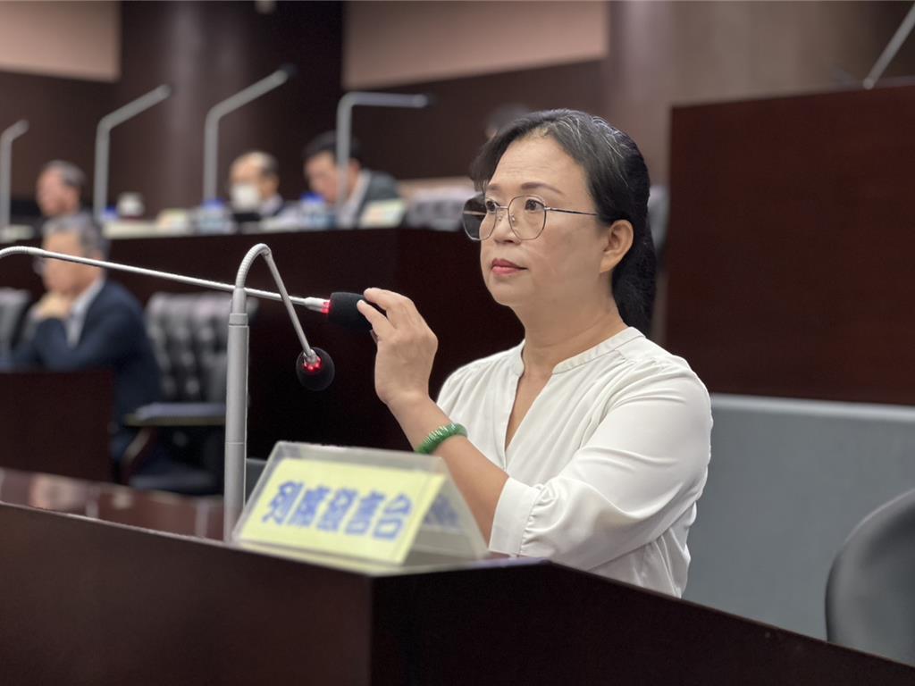 南投县议员蔡孟娥与南投县政府秘书林孟丽均表达了参选竹山镇镇长的意愿。17日，国民