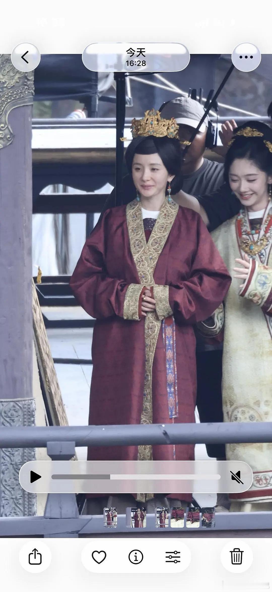 杨幂的老年妆也是没谁了啊 
