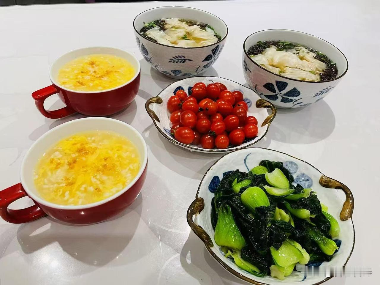 近一半老人吃饭“处处卡壳”！别再把嚼不动、不消化当成变老标配
家里长辈是不是总说