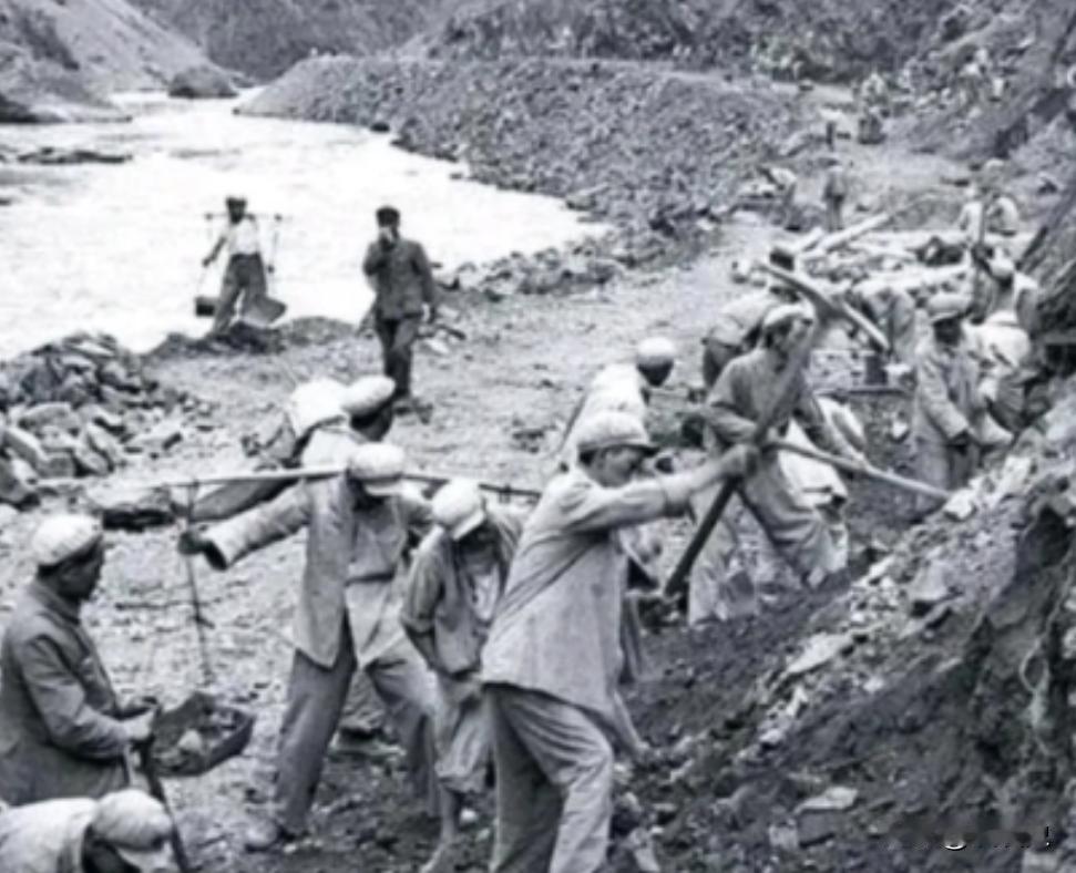 1950年1月，毛主席致电刘伯承、邓小平，敲定进藏重任，最终这份使命落到了18军