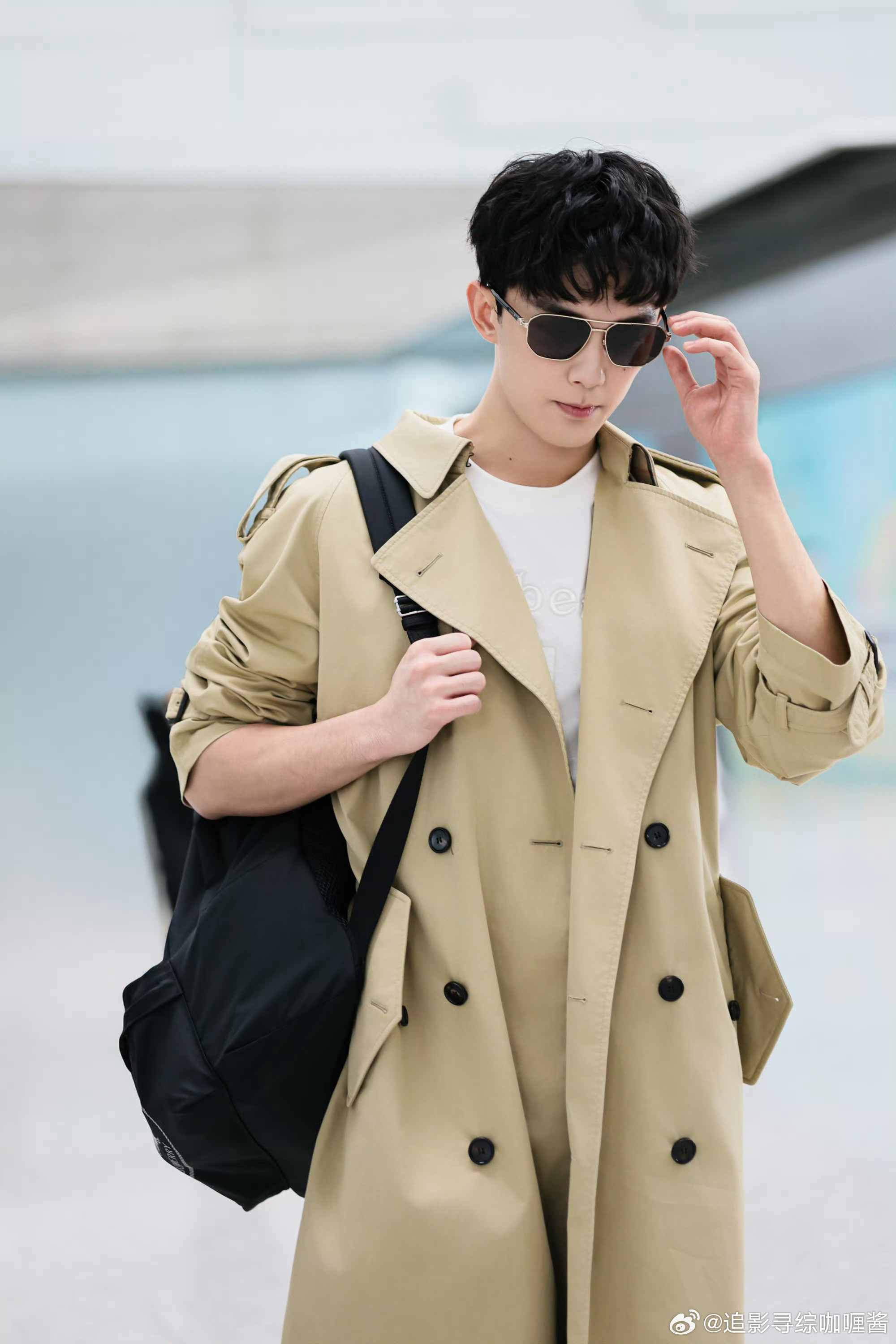 吴磊、张婧仪出发 Burberry 伦敦时装周大秀 ​期待两人一同闪耀✨🪩 ​