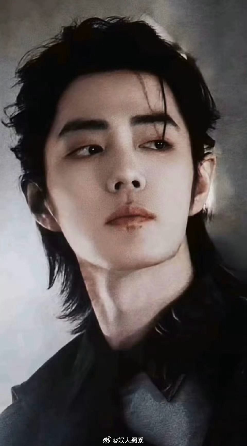 肖战到达青岛，完全就是清爽男大！谁懂啊啊啊，完全get到肖战的脸跟齐夏人物设定匹