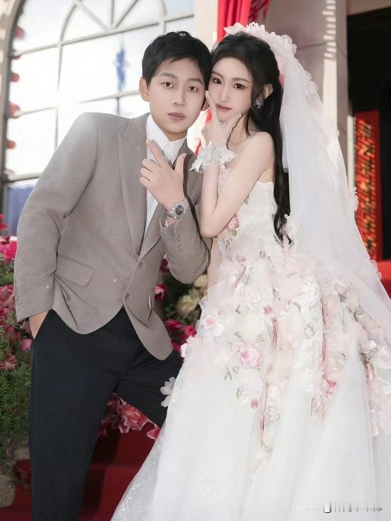 陈雪凝太惨了，闪个婚被老公一波接一波的雷炸翻！电视剧都不敢这么拍啊，短剧创作者们