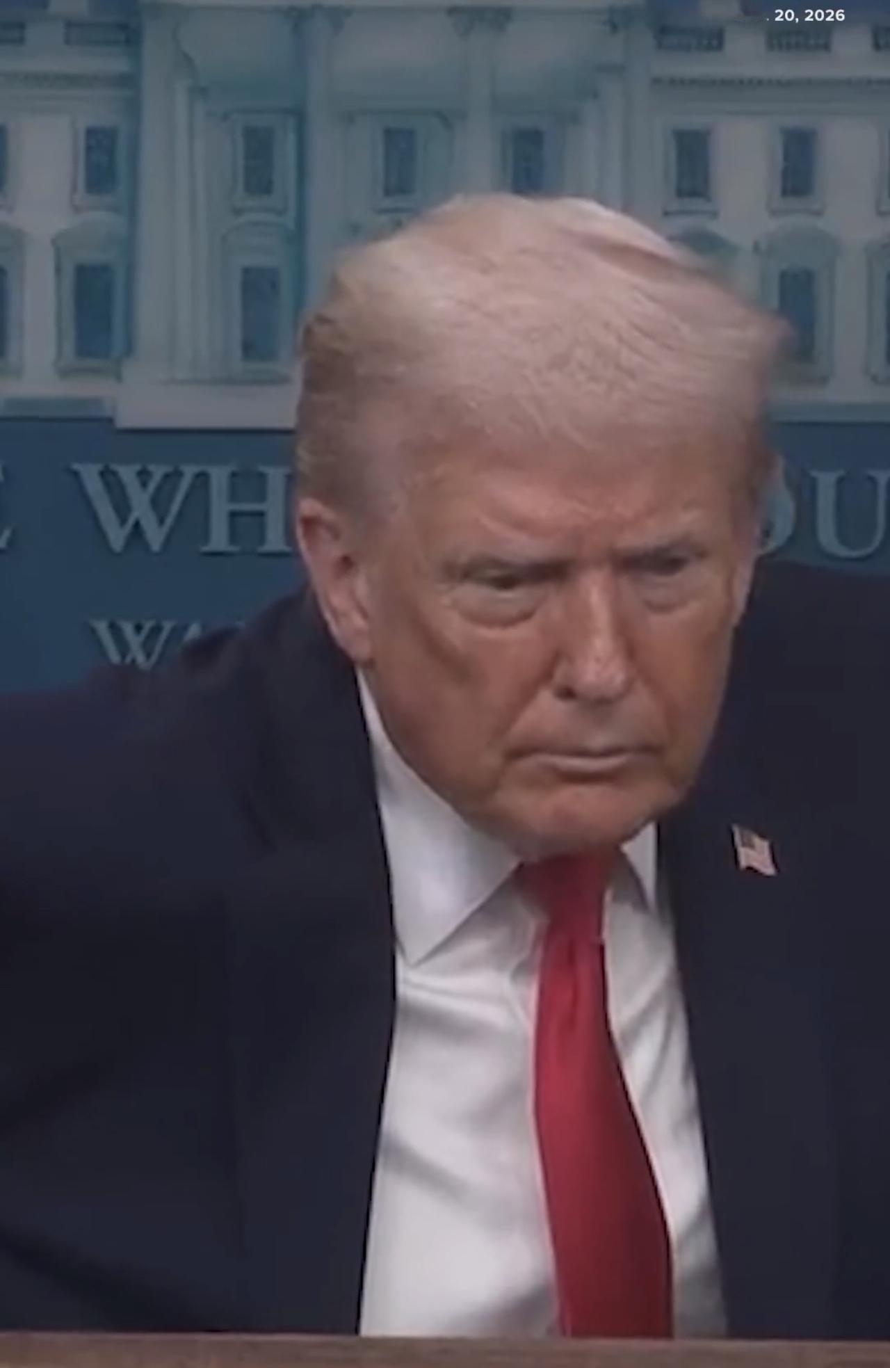 记者玛丽.布鲁斯问：“格陵兰人已经明确表示他们不想成为美国的一部分。美国有什么权