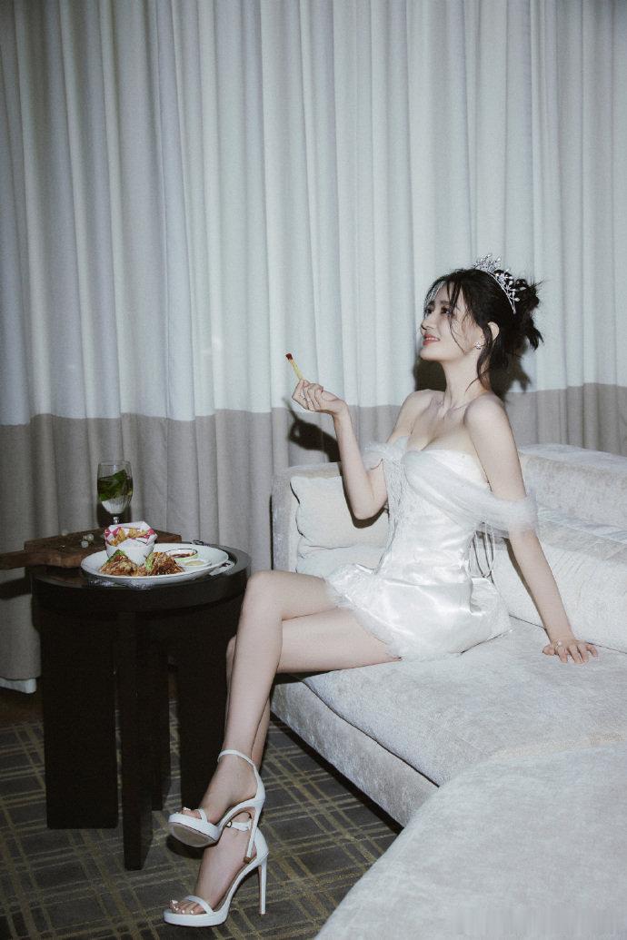 徐璐好美 ​​​[坏笑][坏笑][色]美女  ​​​
