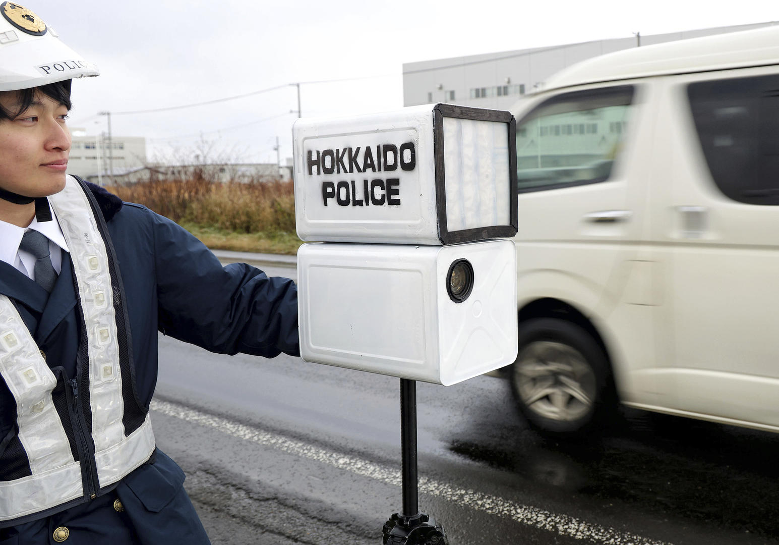 【#日警方被曝伪造2700张交通罚单#，将退款3500万日元！涉案警员称懒得去现