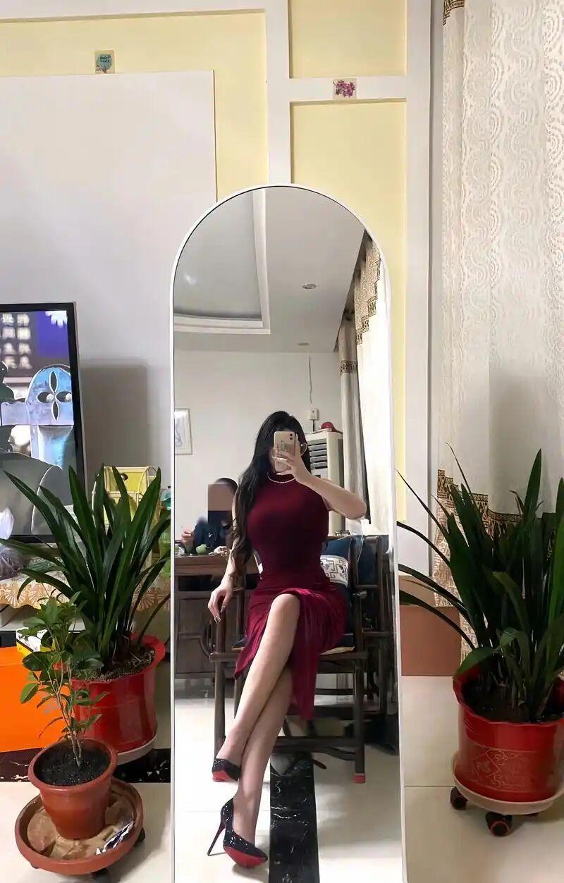 今年春节，我一个人在上海过年不回家不委屈自己❤️
 
离婚后我第一次独自在上海过