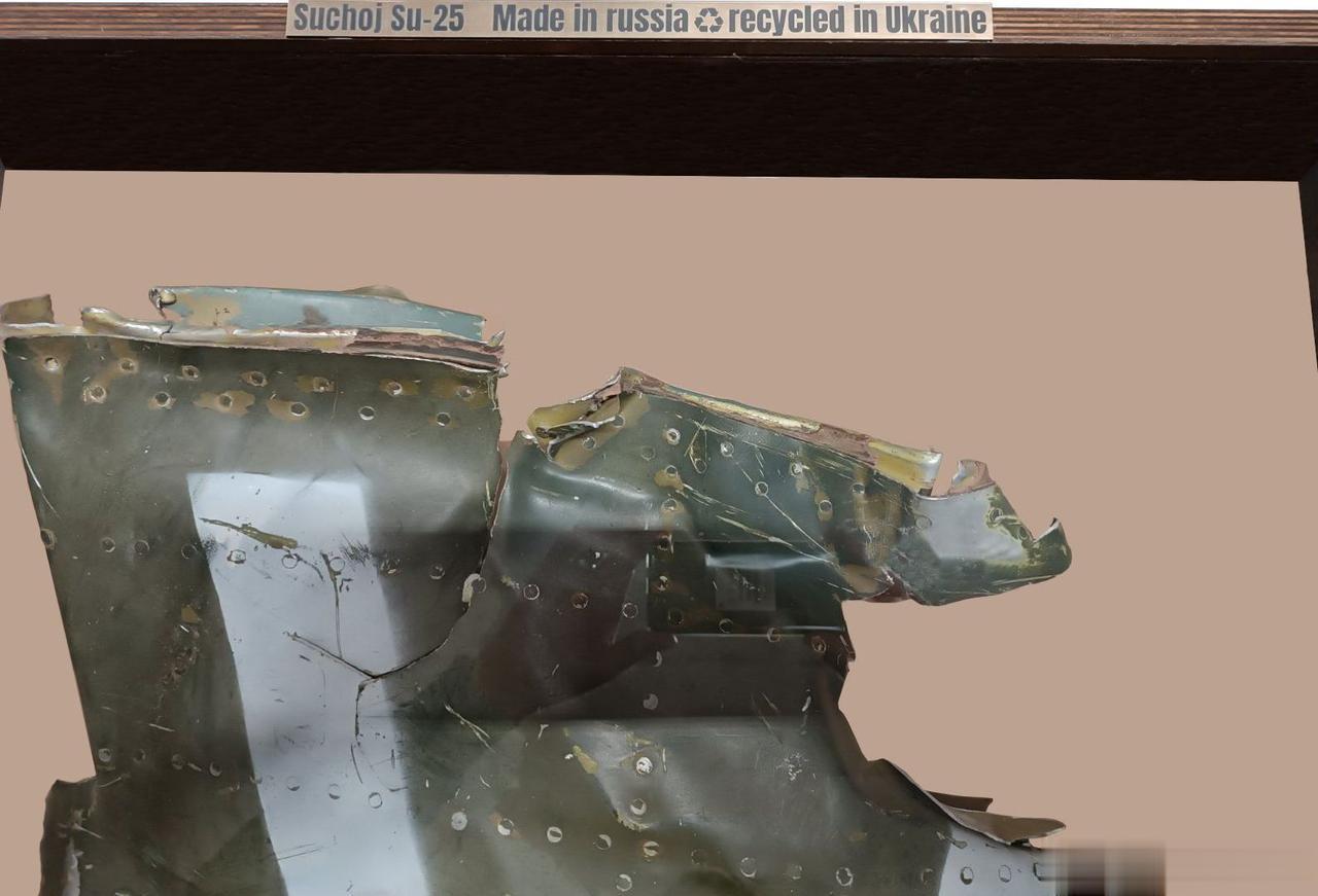 一架编号为 RF-90969 的俄罗斯SU-25 战斗机2022 年 3 月 7