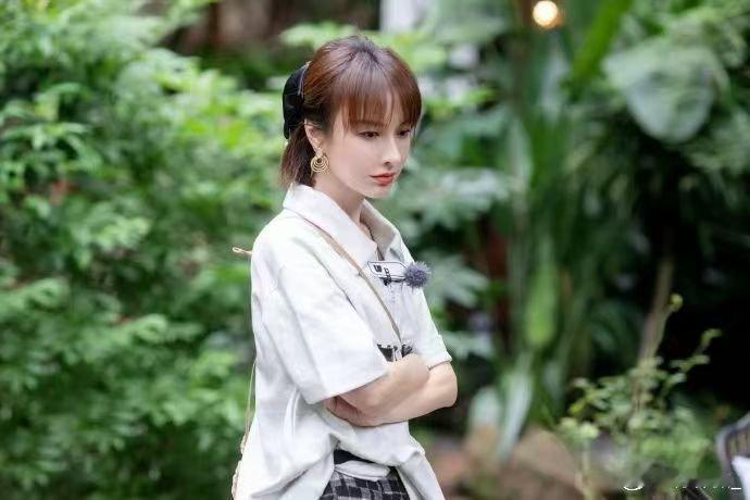 吴昕说有了舒适圈谁还出去啊就是啊…有的人就是不喜欢折腾人的一生能有被称为舒适区的