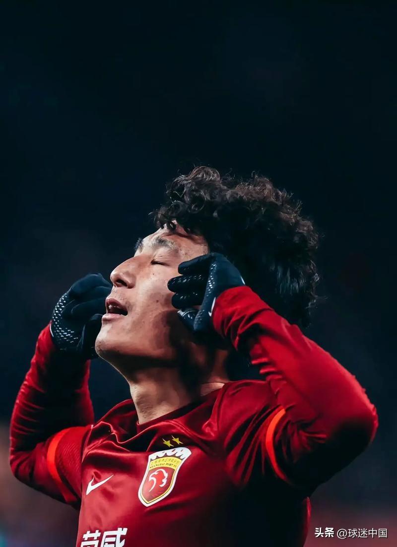 替补奇兵！武磊登场2分钟闪电破门

北京时间3月15日晚，中超第2轮上演焦点战。