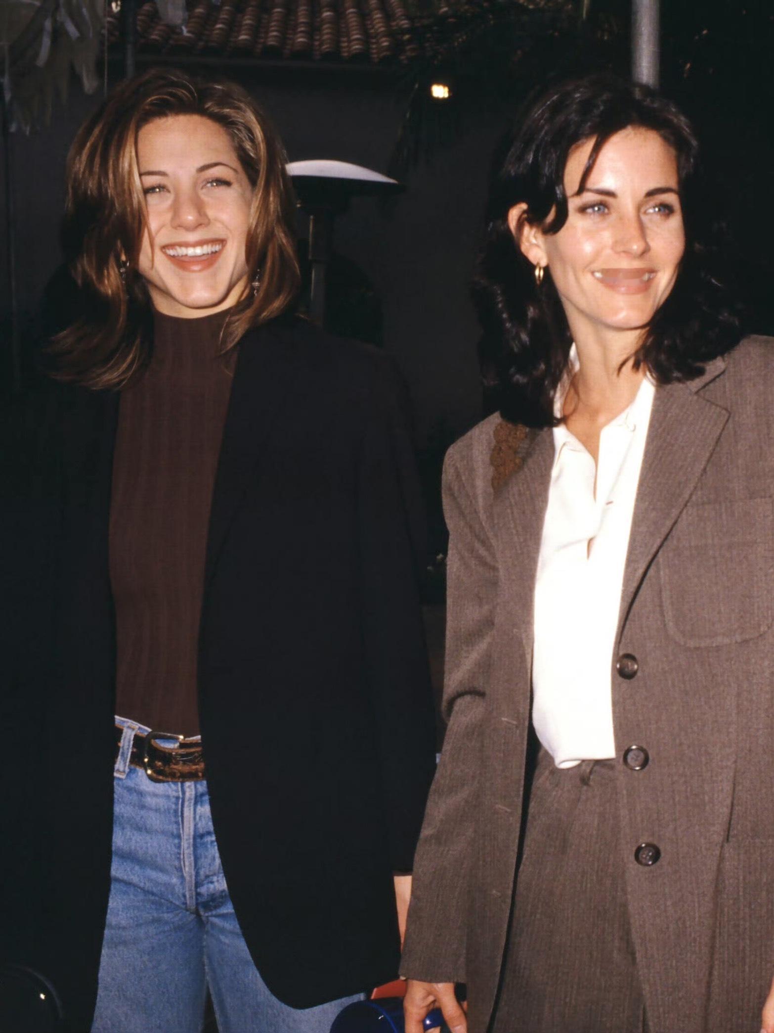 投稿【Jennifer Anistonⅹcourteney cox】配成这样我无
