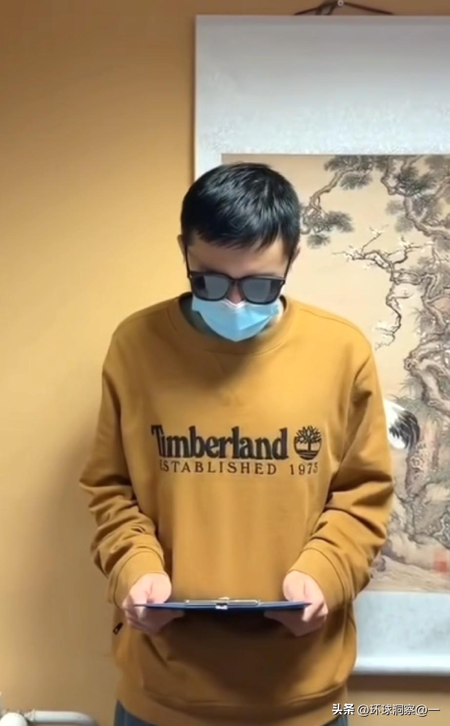 莫斯科大学身披旭日旗的这名留学生已经被遣返！很多人说，开除学籍远远不够！回国之后
