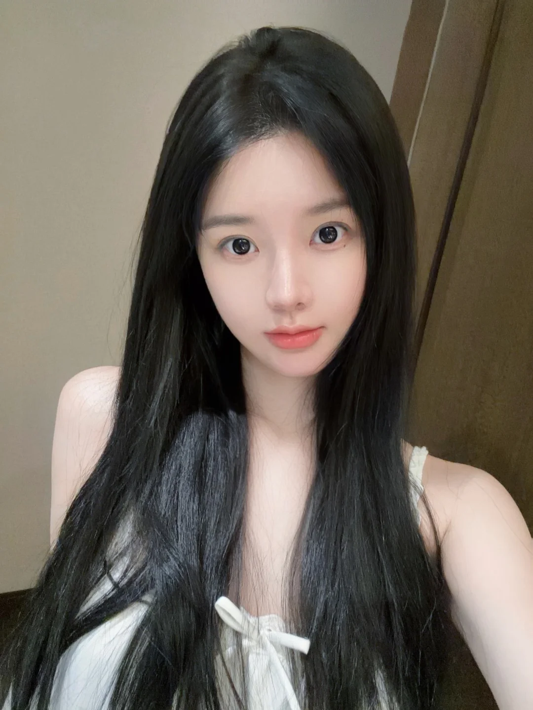卧蚕溶了眼线洗了头发染黑了 再也不瞎折腾了