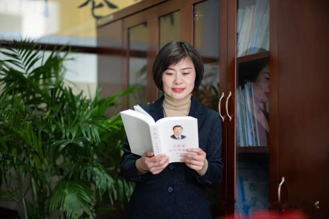 全国智慧教学大讲堂412期
01智慧分享
主题：深耕核心素养赋能学生全面成长
时