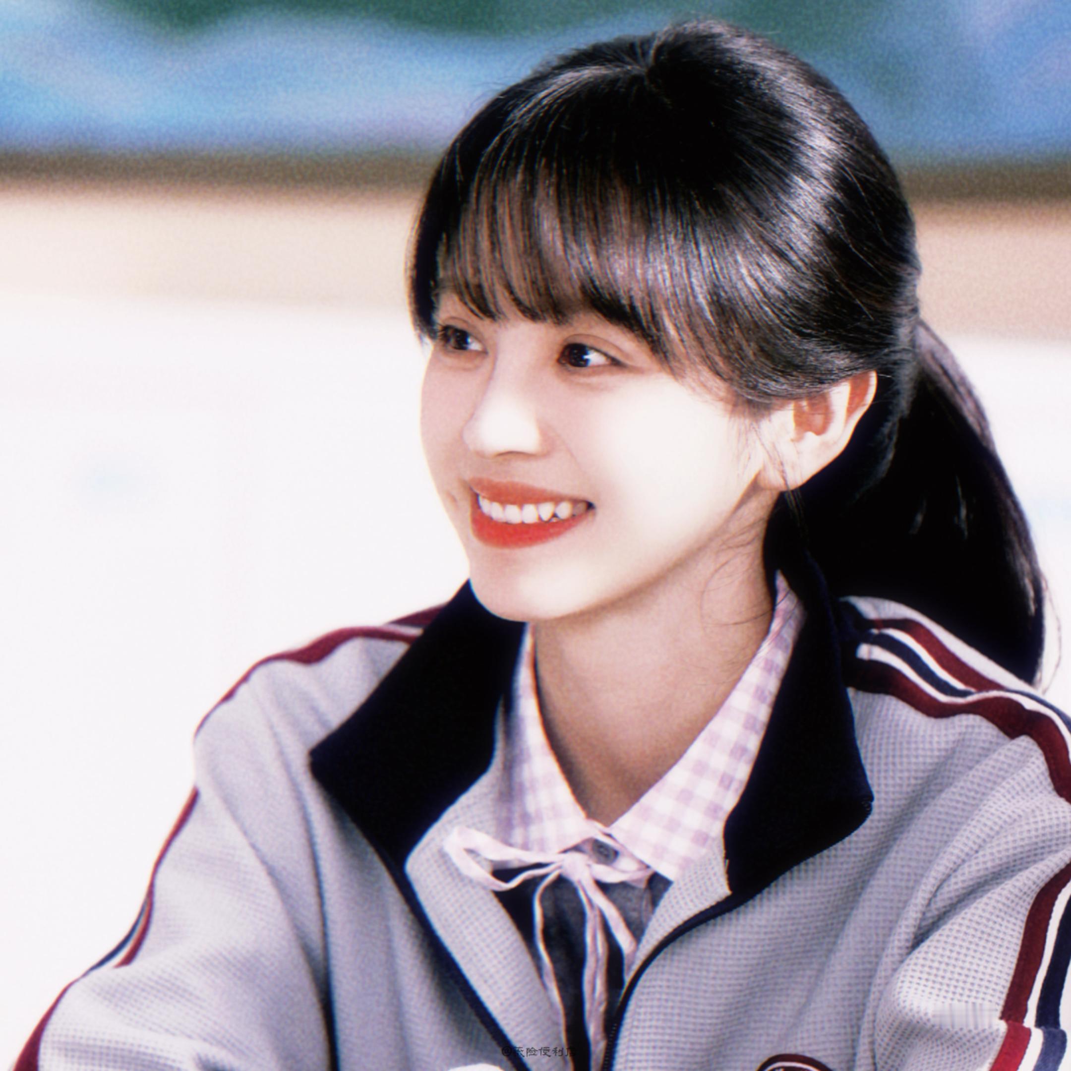 软乎乎 草莓奶贝🍓田曦薇