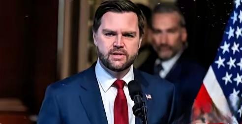 万斯到了印度，结果印军在5.7空战中失利。万斯前去探望教皇，转天教皇便与世长辞；