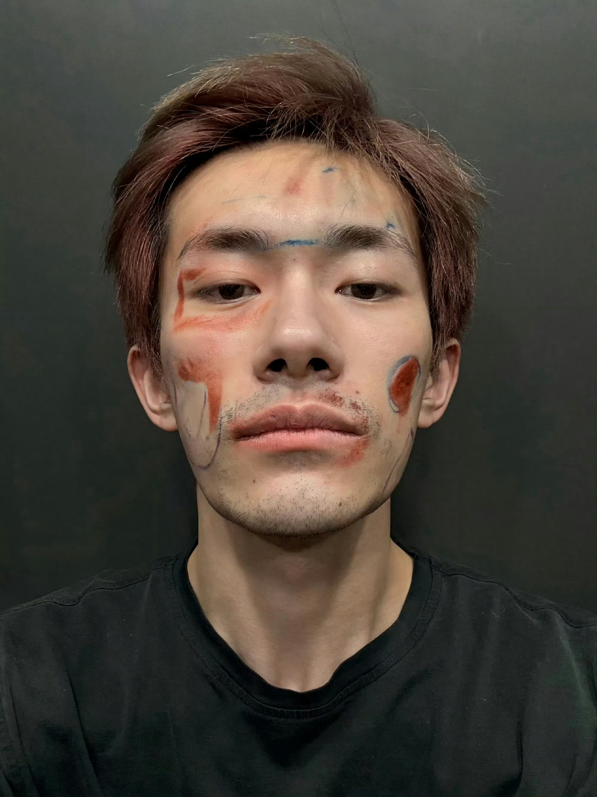 好久没自拍了，出来发张自拍