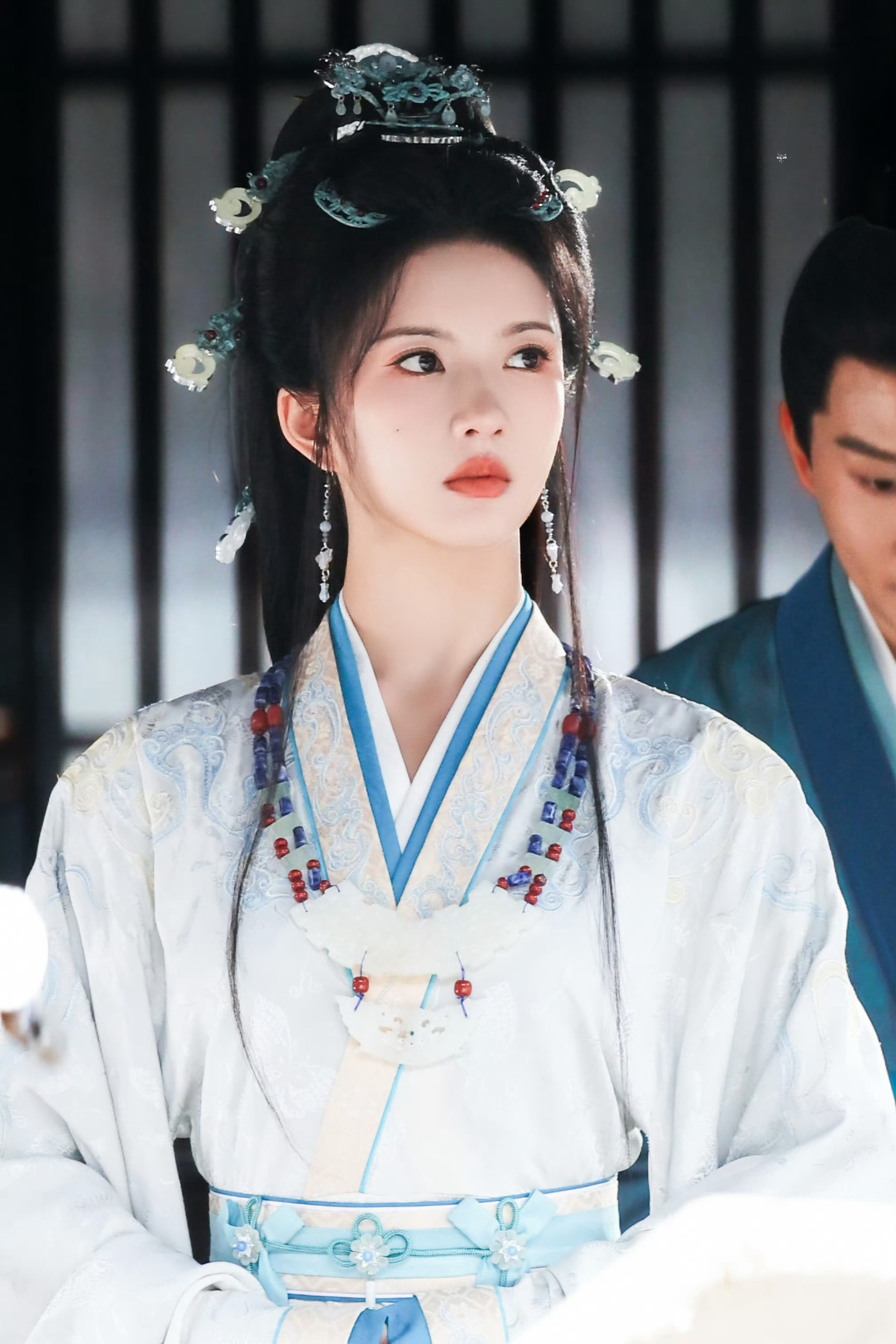 新造型～～～刘些宁 《归良辰》☽ 蓝衣+玉饰项链 