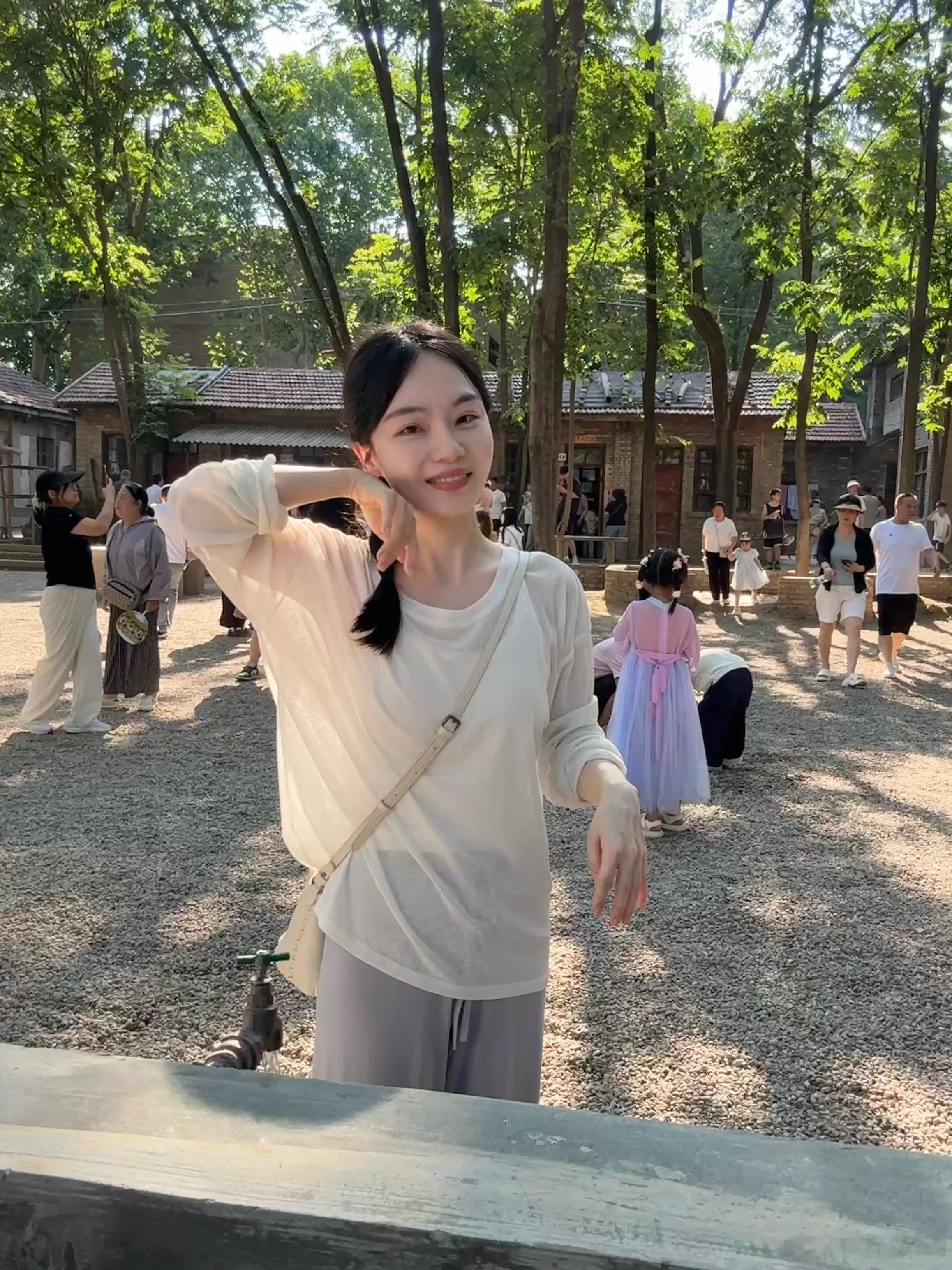 秦娥 额来咧 