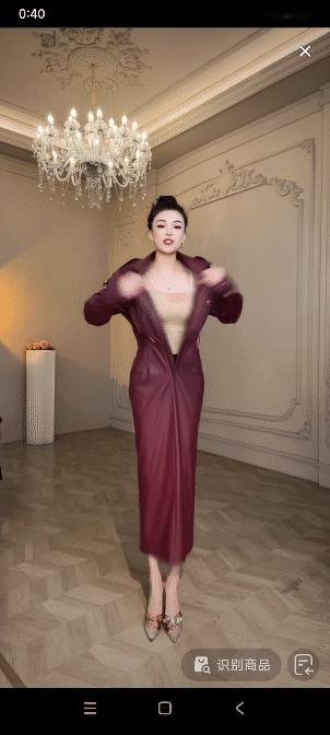 为什么她可以一秒完成穿衣服和脱衣服啊？[笑哭][笑哭]