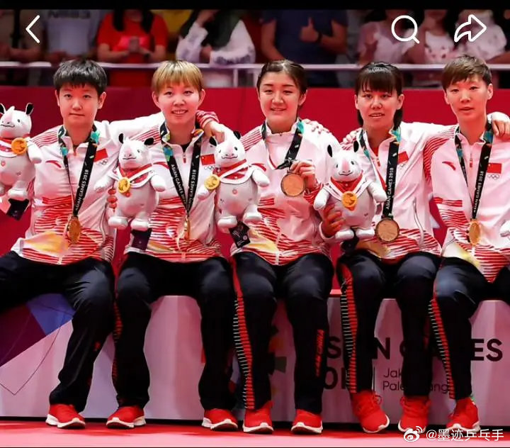 小姑娘 六年前一个18岁，一个19岁，国乒的梯队，也成为可以代替主力参加各种大型