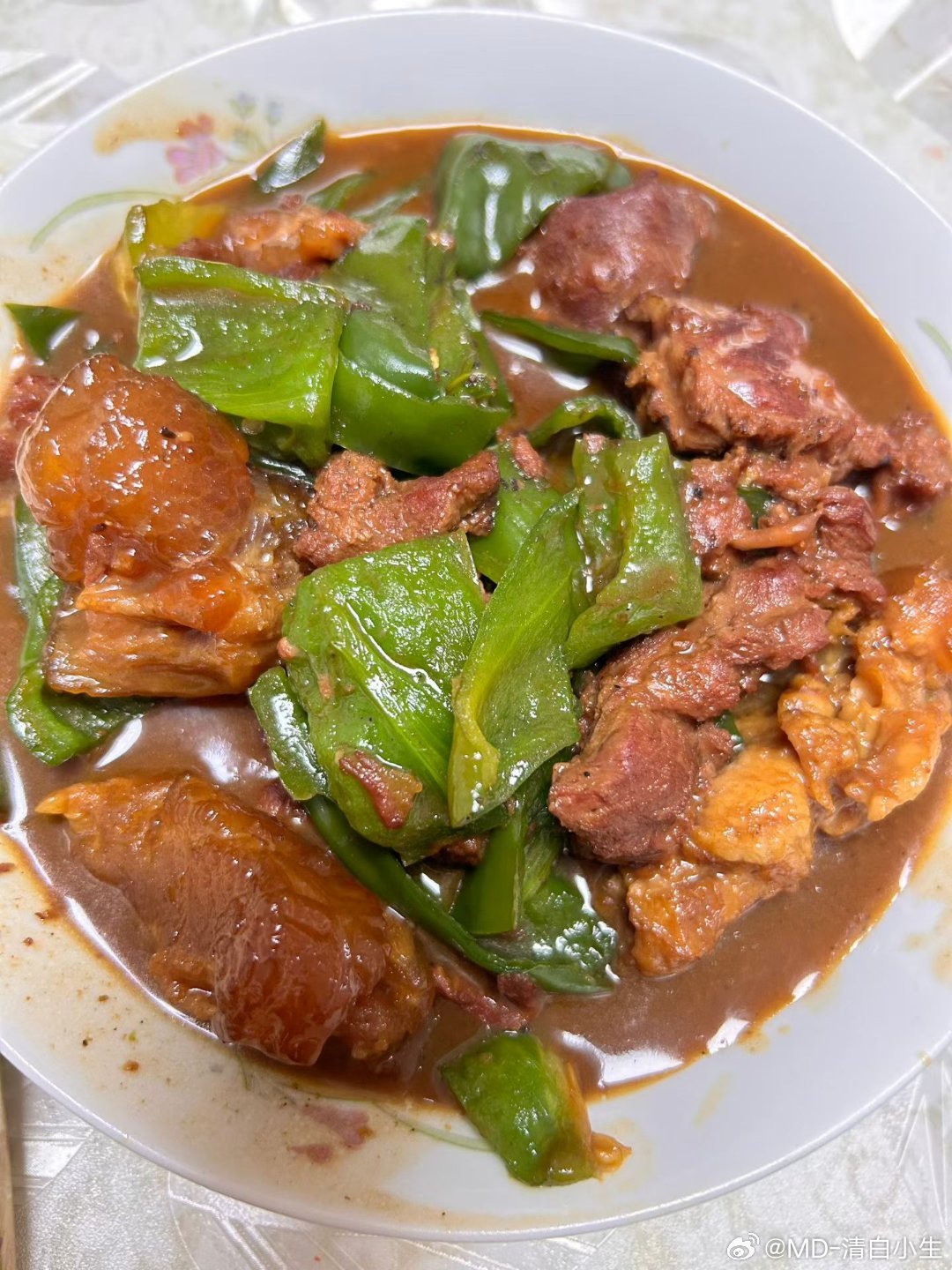 今天的饭有点晚啦，最爱吃的是羊汤