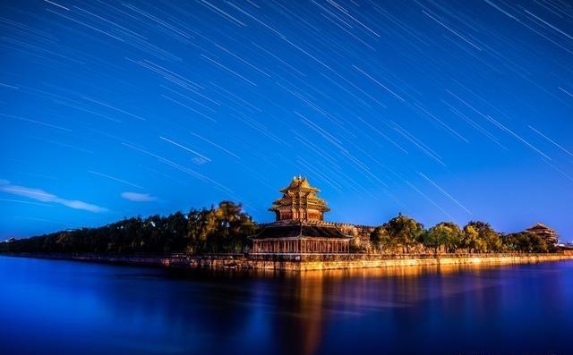 星野摄影：从技术到艺术，让夜空不只清晰，更有故事

很多人第一次拍星空，最关心的