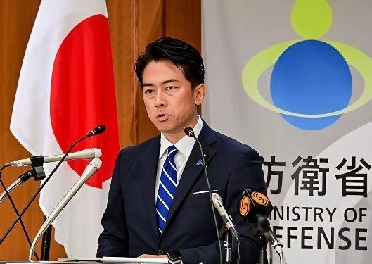 中日对峙第6天，整个事情脉络终于水落石出：
​一、 中方航母编队事先发出通知，日