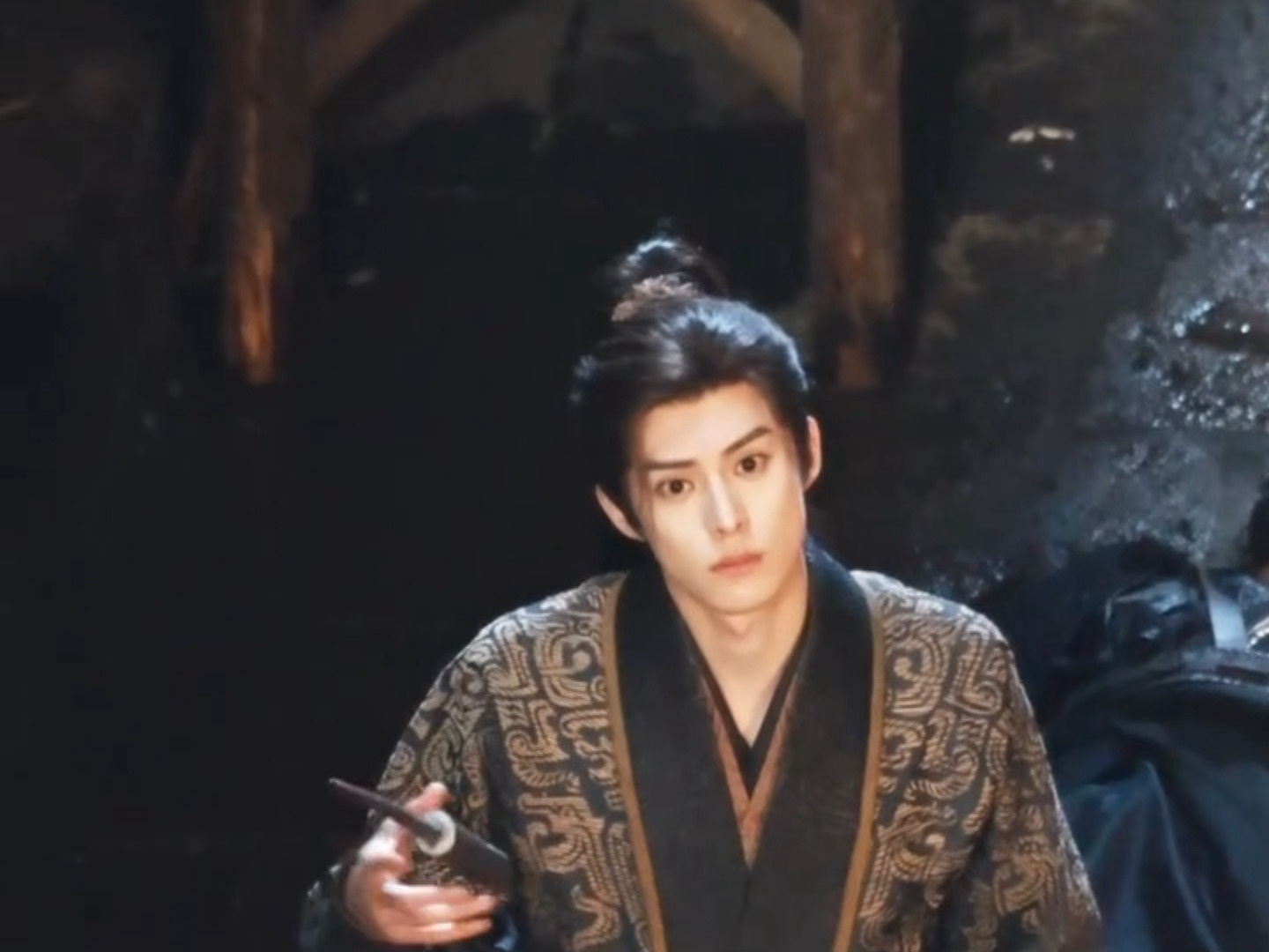 哈哈哈哈哈哈别看他可爱手里可有刀 王鹤棣