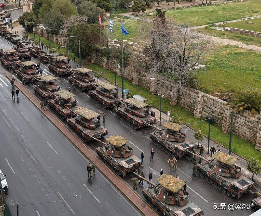 在雅典举行的2025年和2026年希腊独立日阅兵中，希腊陆军的多款坦克安装了俗称