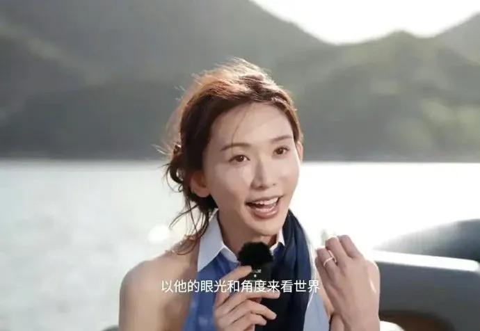 卸下“优雅女神”滤镜！林志玲在《嘉人》专访中坦诚育儿真相，直言“带孩子没有优雅