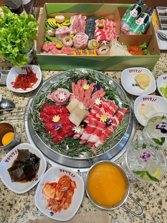 ·青岛首家！适合春天吃的烤肉next level….🍃