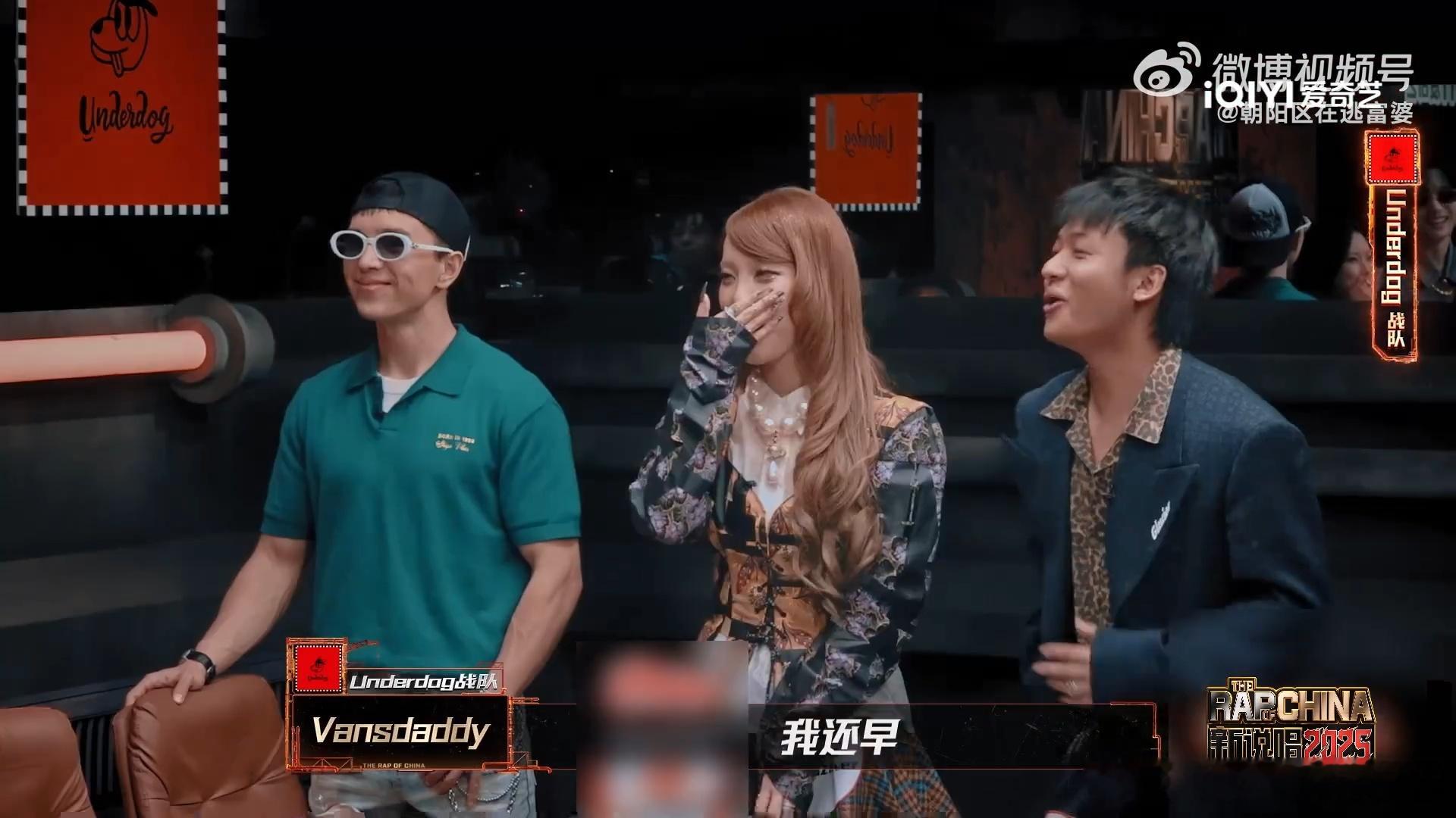 万妮达给悲伤按下暂停键 别人走心她走肾！妮达姐这脑洞绝了——"大事？该不会要官宣