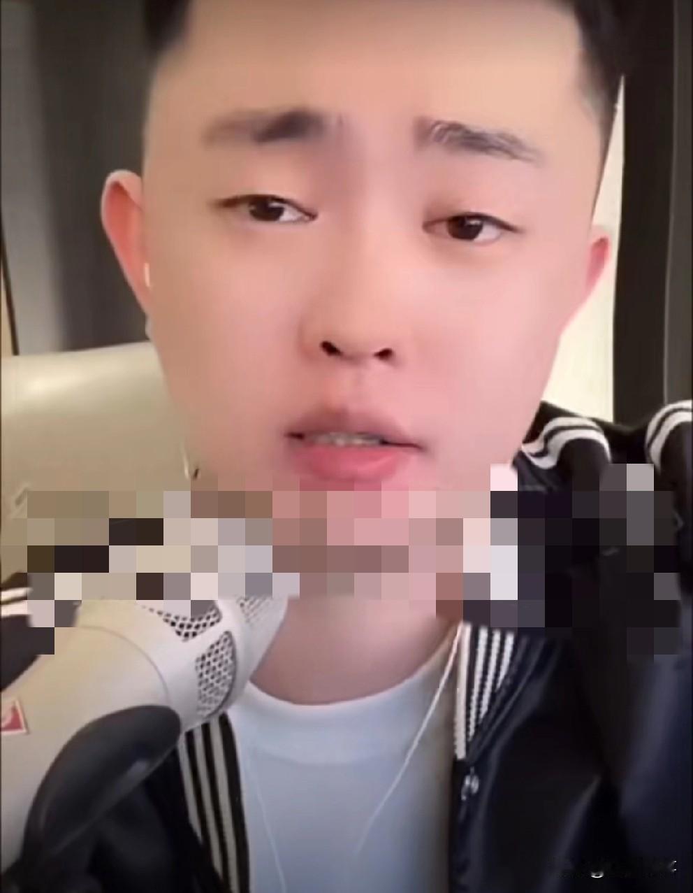 巴扎黑赞表哥转幕后赚大钱，创办顶级娱乐公会。

           巴扎黑透露