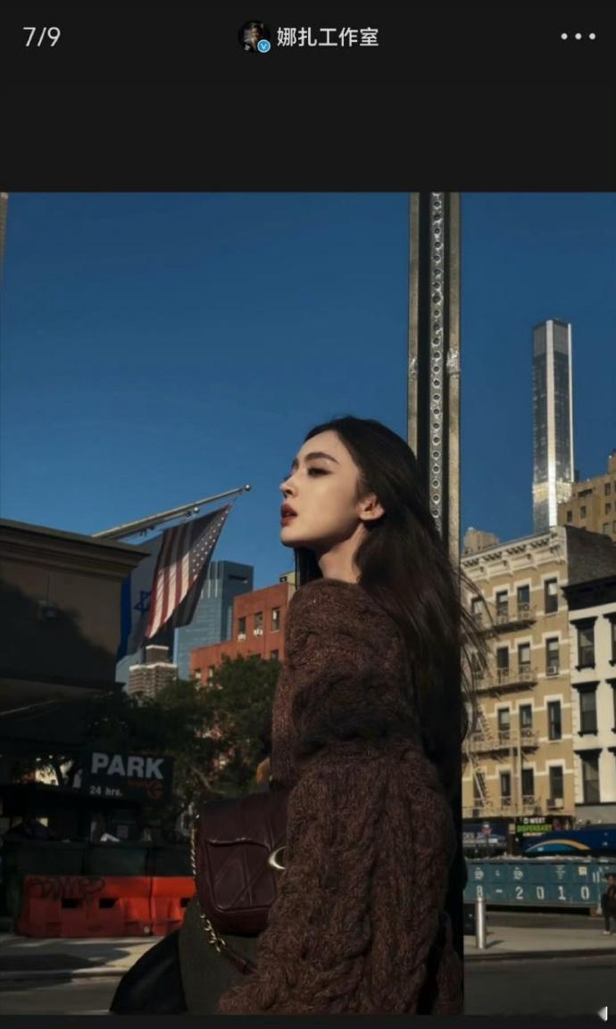 娱乐圈有几个艺人和团队有政治嗅觉的…… 