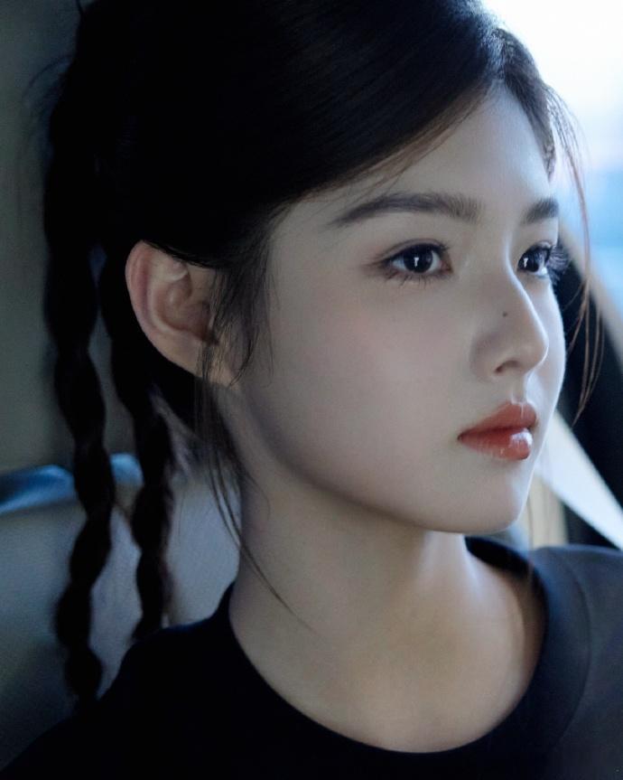 周星驰夸艾米跑得快又能演又能跑还自带笑点，艾米在《功夫女足》里的表现，完全超出观