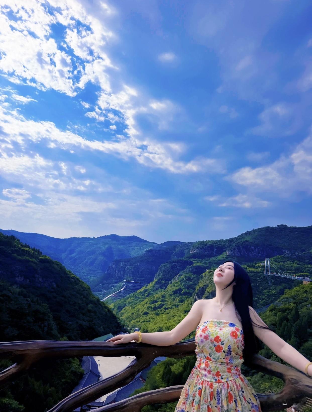 哪种女子的魅力让你为之倾倒？独立的女子魅力非凡，不依赖他人而活。